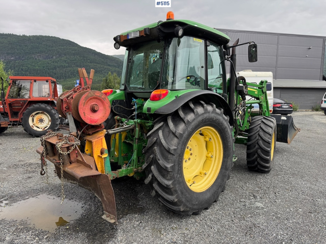 2011 John Deere 5080 M m/frontlaster. Lite timer! - Traktor: obrázek 5 2011 John Deere 5080 M m/frontlaster. Lite timer! - Traktor: obrázek 5