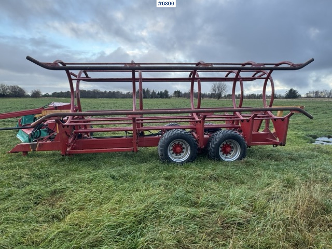 2011 Keltec round bale trailer - Stroj na sklizeň pícnin: obrázek 5 2011 Keltec round bale trailer - Stroj na sklizeň pícnin: obrázek 5