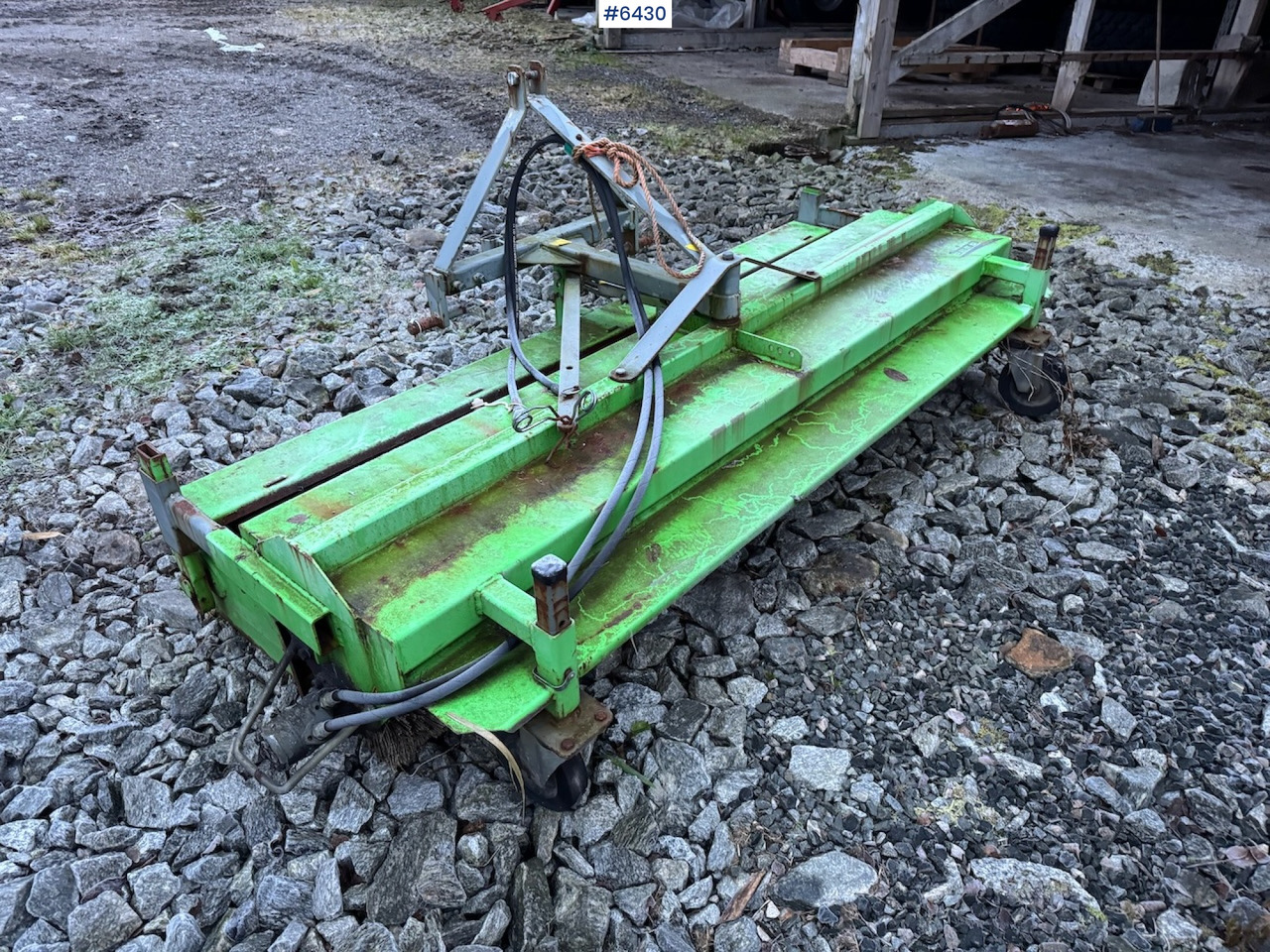 2012 Bemo 2300 with quick coupling. Price on request. - Zametač: obrázek 1 2012 Bemo 2300 with quick coupling. Price on request. - Zametač: obrázek 1