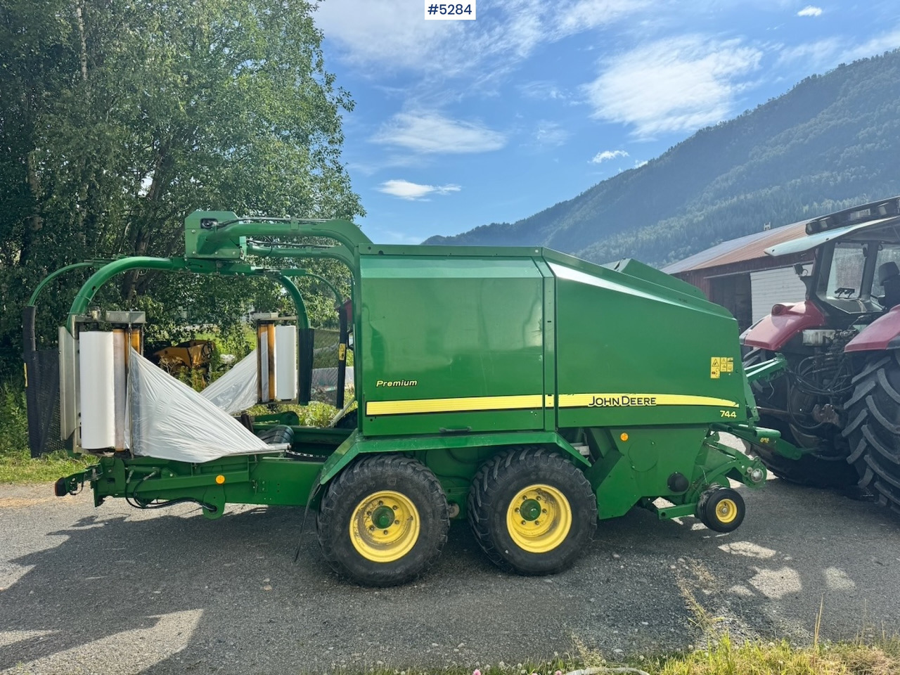 2012 John Deere 744 Combi baler. - Stroj na sklizeň pícnin: obrázek 4 2012 John Deere 744 Combi baler. - Stroj na sklizeň pícnin: obrázek 4