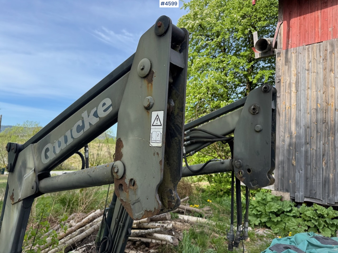 2012 Quicke Q970 w/ bucket and pallet fork. - Čelní nakladač pro traktor: obrázek 5 2012 Quicke Q970 w/ bucket and pallet fork. - Čelní nakladač pro traktor: obrázek 5