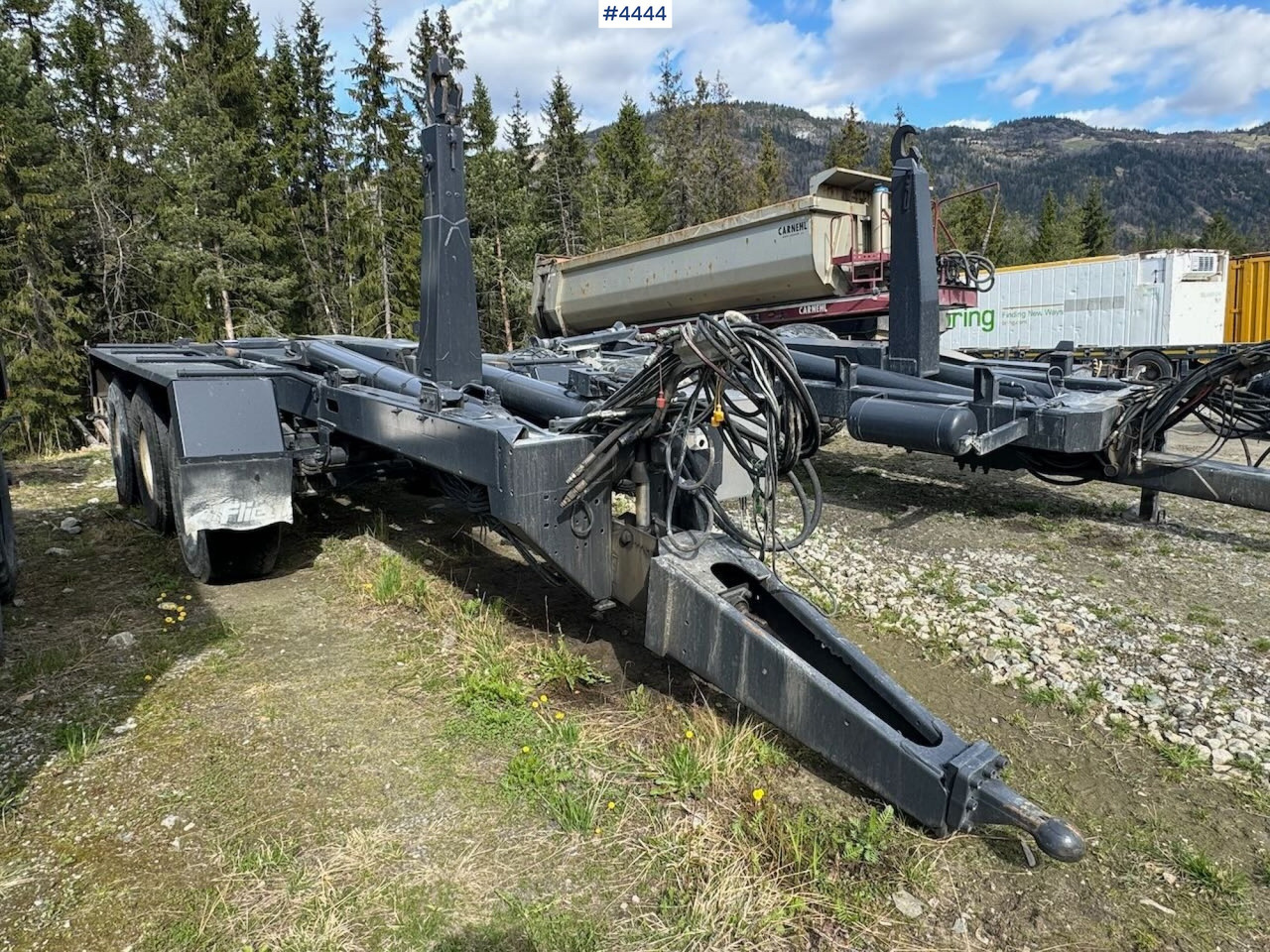 2015 Fliegl hook trailer - Podvalníkový přívěs: obrázek 3 2015 Fliegl hook trailer - Podvalníkový přívěs: obrázek 3