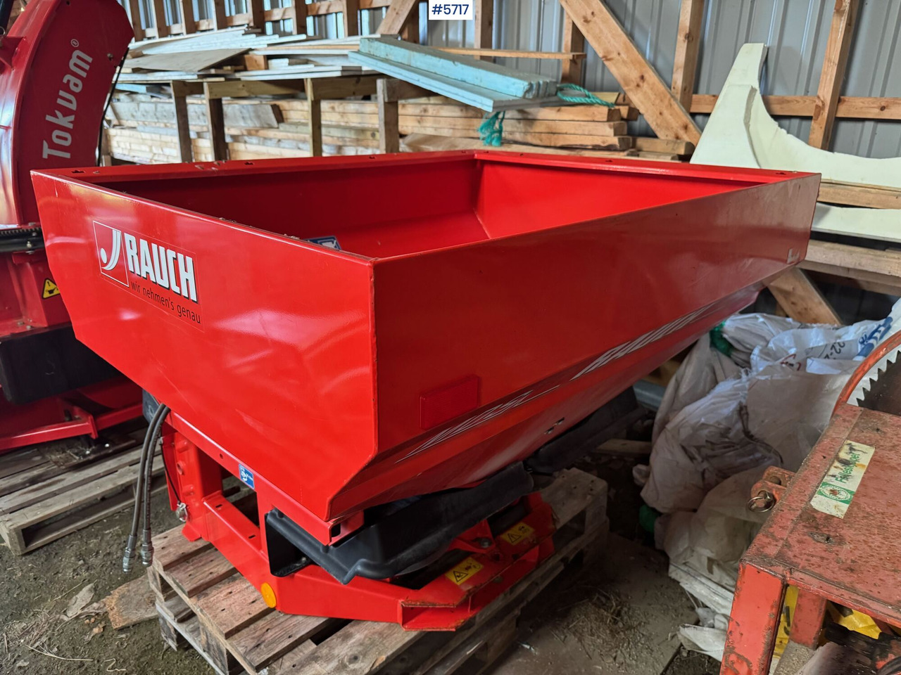 2015 RAUCH MDS 12.1 Fertiliser Spreader - Rozmetadlo hnoje: obrázek 1 2015 RAUCH MDS 12.1 Fertiliser Spreader - Rozmetadlo hnoje: obrázek 1