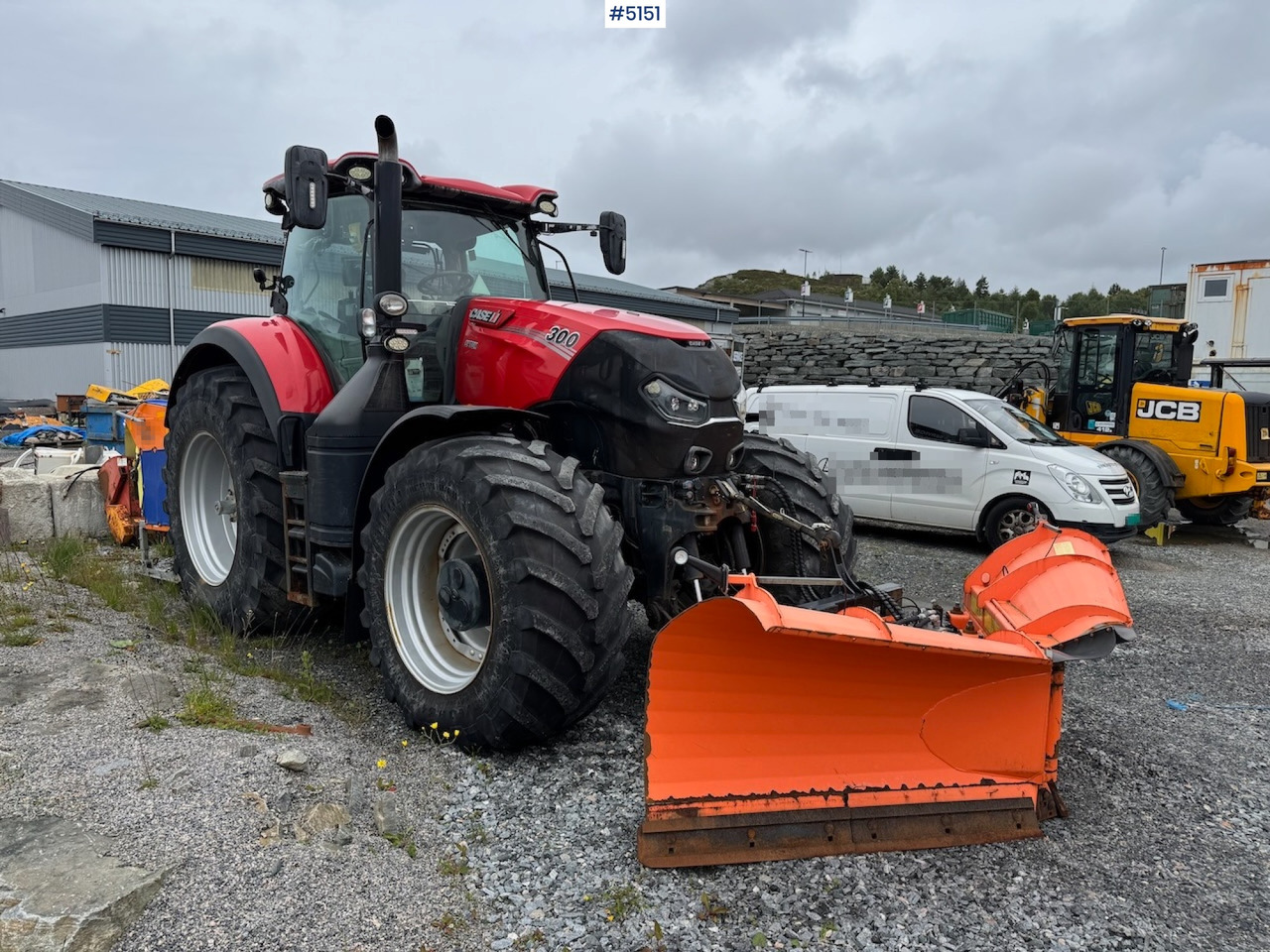 2016 Case IH Optum 300 CVX w/front hydraulics and plowing rig - Traktor: obrázek 1 2016 Case IH Optum 300 CVX w/front hydraulics and plowing rig - Traktor: obrázek 1