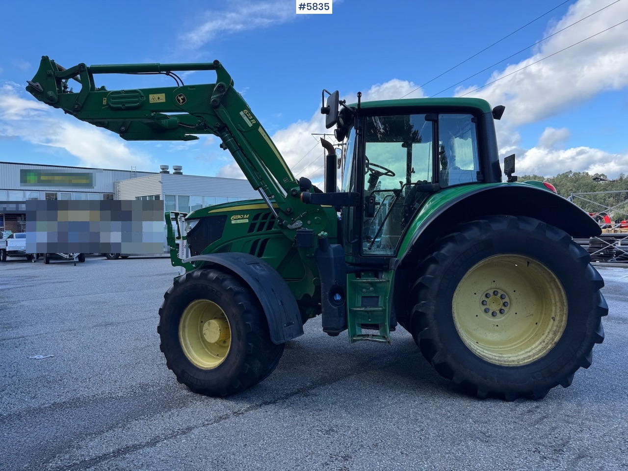 2016 John Deere 6130M w/ front loader. - Traktor: obrázek 1 2016 John Deere 6130M w/ front loader. - Traktor: obrázek 1