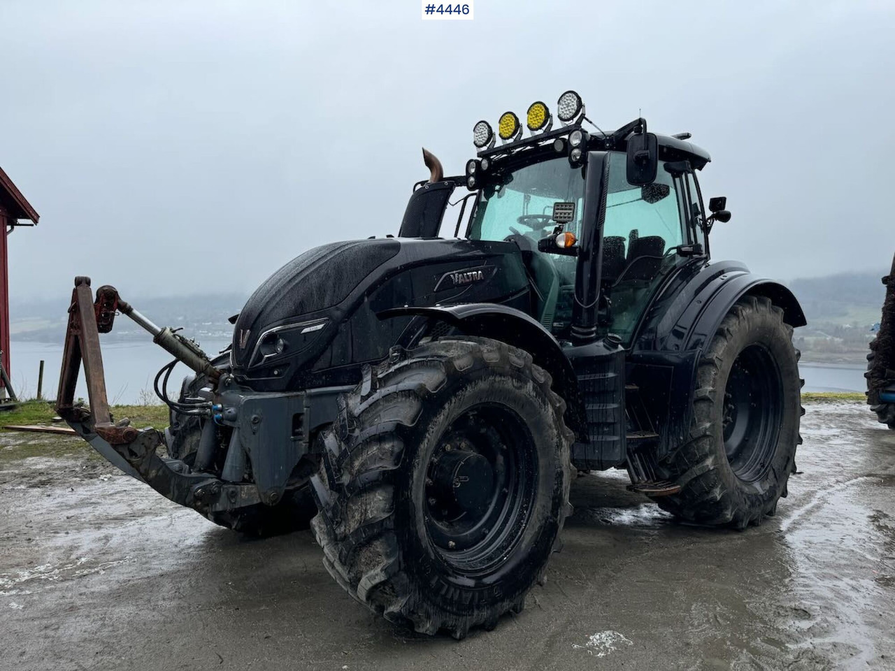 2017 Valtra T234 - Traktor: obrázek 2 2017 Valtra T234 - Traktor: obrázek 2