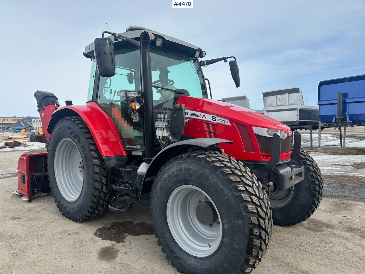 2018 Massey Ferguson MF5713 S w/ 2020 Dalen snow blower - Traktor: obrázek 3 2018 Massey Ferguson MF5713 S w/ 2020 Dalen snow blower - Traktor: obrázek 3