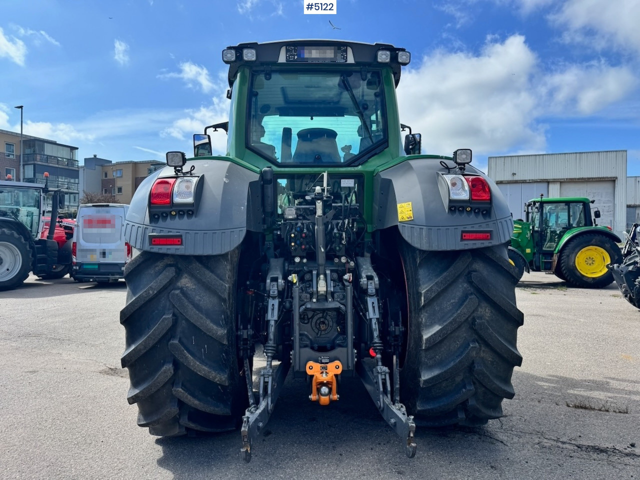 2019 Fendt 828 Vario w/ Front hydraulics and Front PTO. - Traktor: obrázek 5 2019 Fendt 828 Vario w/ Front hydraulics and Front PTO. - Traktor: obrázek 5
