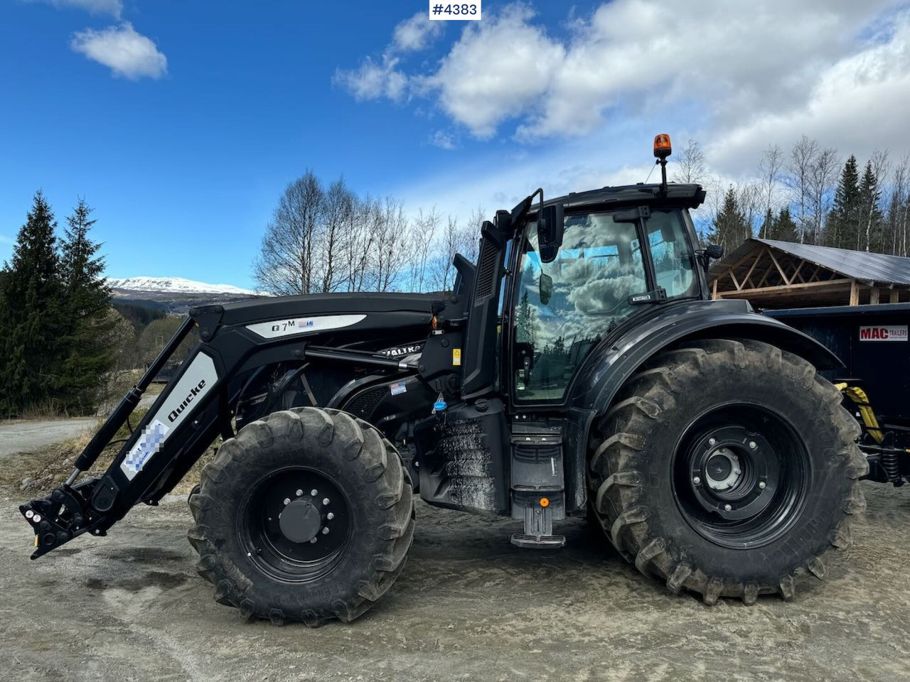 Traktor 2021 Valtra T234 Versu w/ Quicke Q7 Front Loader: obrázek 8