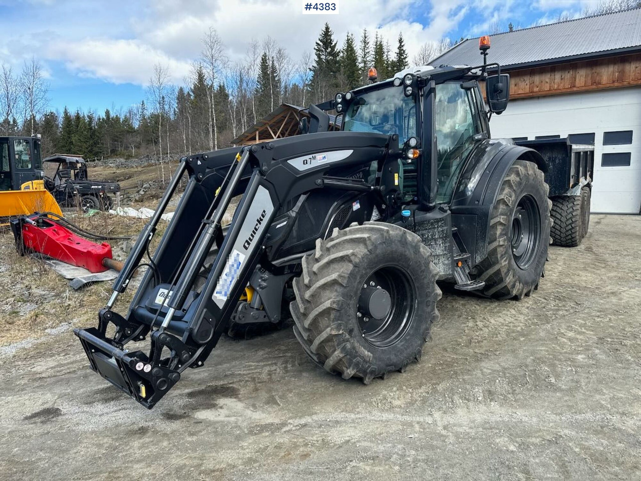 Traktor 2021 Valtra T234 Versu w/ Quicke Q7 Front Loader: obrázek 10