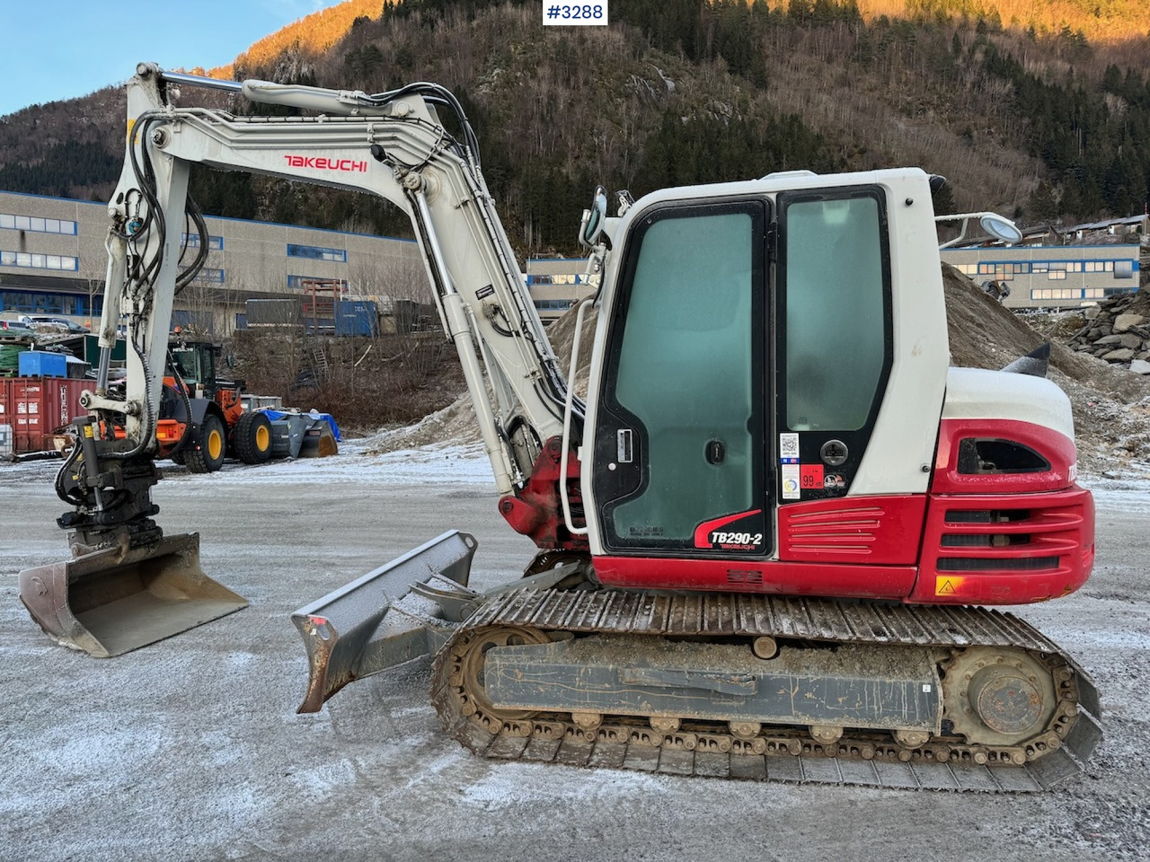 2022 Takeuchi TB 290-2 w/Rotory tilt and several buckets - Rýpadlo: obrázek 5 2022 Takeuchi TB 290-2 w/Rotory tilt and several buckets - Rýpadlo: obrázek 5