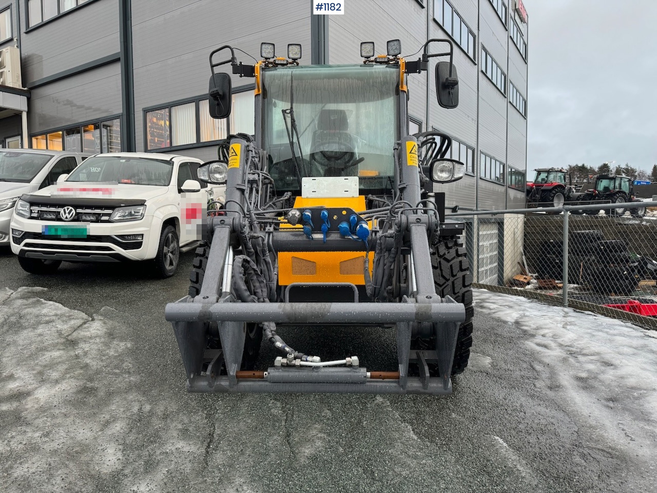 2023 LM Trac 587, DEMO, LIKE NEW! - Kloubový nakladač: obrázek 2 2023 LM Trac 587, DEMO, LIKE NEW! - Kloubový nakladač: obrázek 2