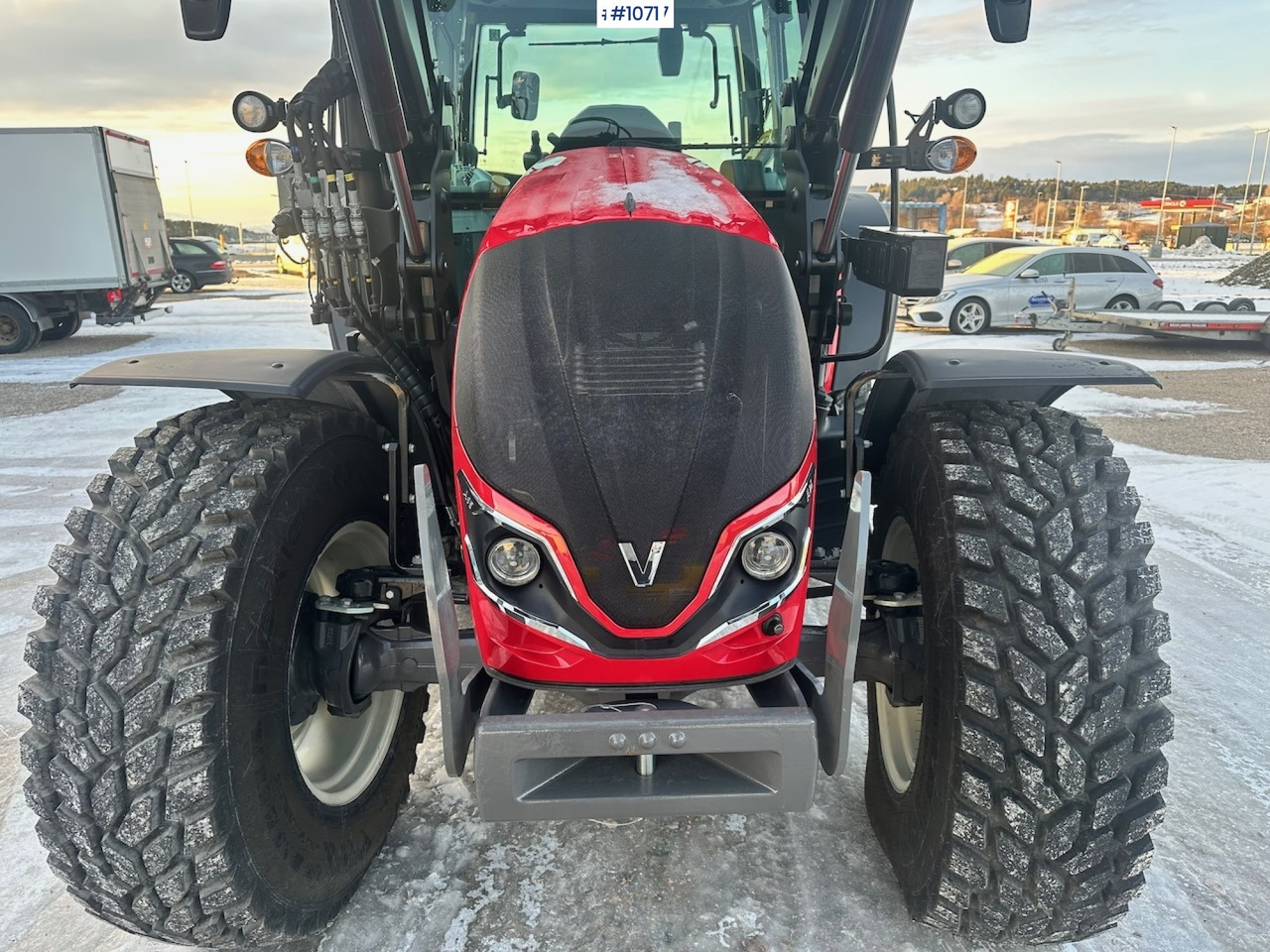 Traktor 2023 Valtra A95 4x4 Tractor w/ Front Loader, Plow and Back plow: obrázek 23