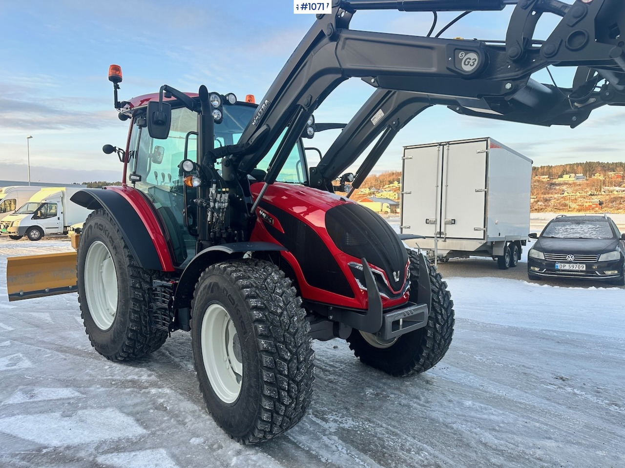 Traktor 2023 Valtra A95 4x4 Tractor w/ Front Loader, Plow and Back plow: obrázek 8