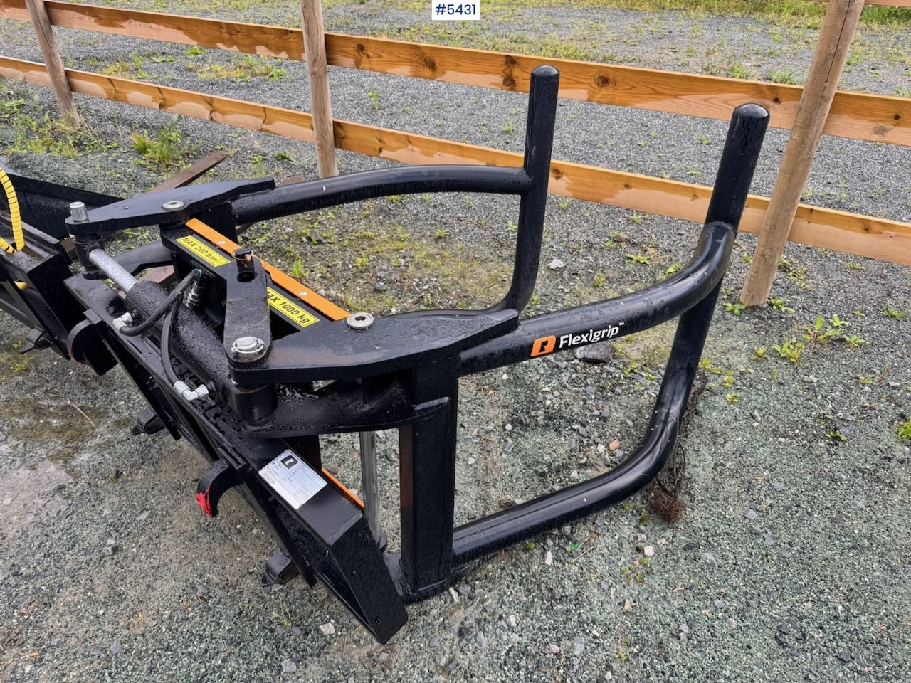 2024 Ålø Flexigrip 160 - Čelisti na balíky pro Zemědělská technika: obrázek 1 2024 Ålø Flexigrip 160 - Čelisti na balíky pro Zemědělská technika: obrázek 1