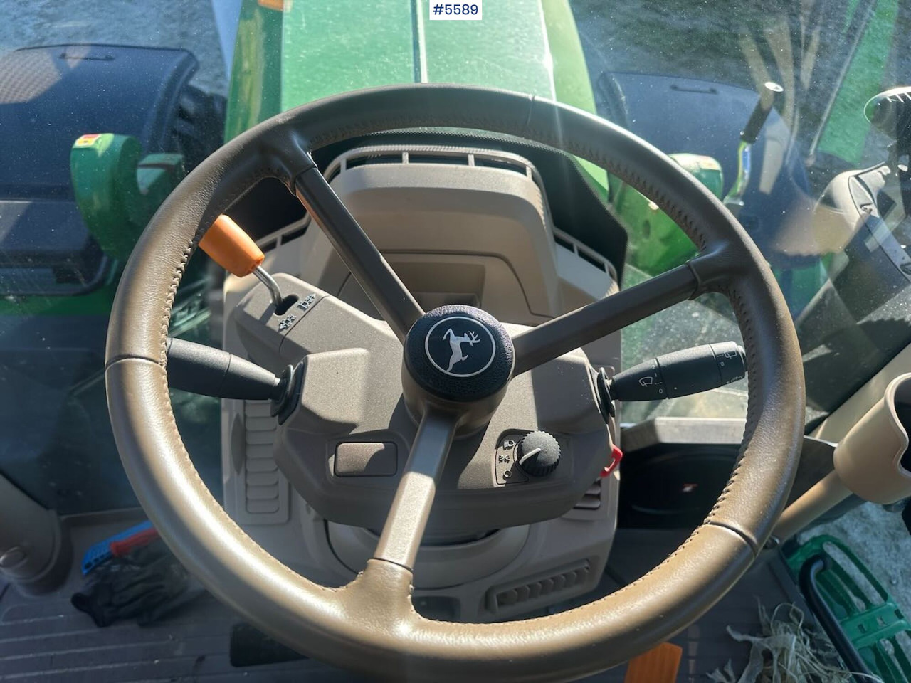 Traktor 2024 John Deere 6R 185 4x4 tractor w/ front loader, GPS and winter tires. WATCH VIDEO: obrázek 6