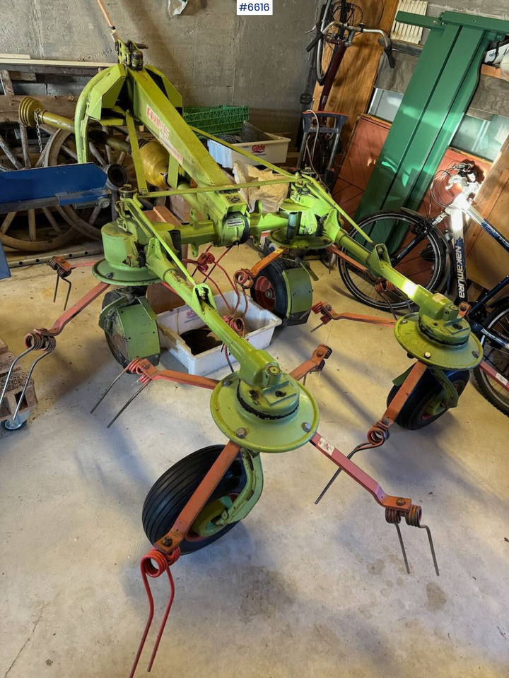 Claas WAS 360 Spreader disc - Stroj na sklizeň pícnin: obrázek 2 Claas WAS 360 Spreader disc - Stroj na sklizeň pícnin: obrázek 2