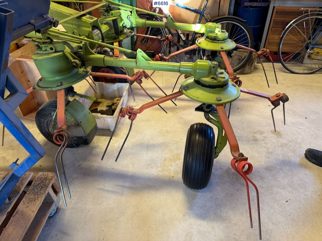 Claas WAS 360 Spreader disc - Stroj na sklizeň pícnin: obrázek 5 Claas WAS 360 Spreader disc - Stroj na sklizeň pícnin: obrázek 5