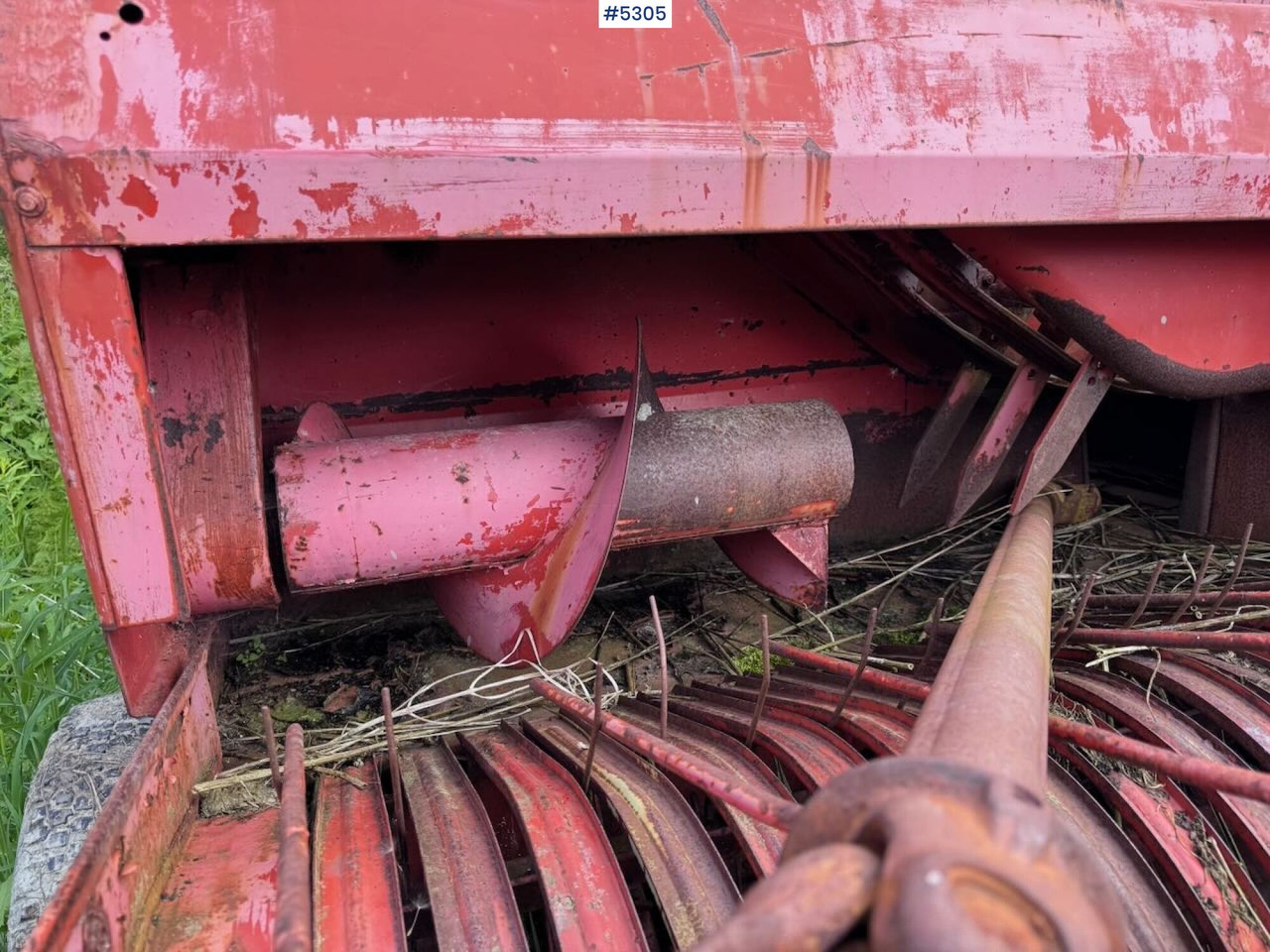 Deutz Fahr HD 300 Square baller - Stroj na sklizeň pícnin: obrázek 4 Deutz Fahr HD 300 Square baller - Stroj na sklizeň pícnin: obrázek 4