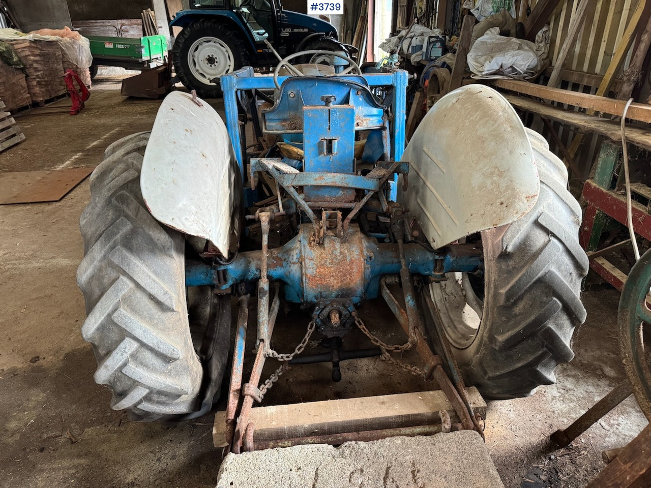 Traktor Ford Super Dexta w/front loader: obrázek 16