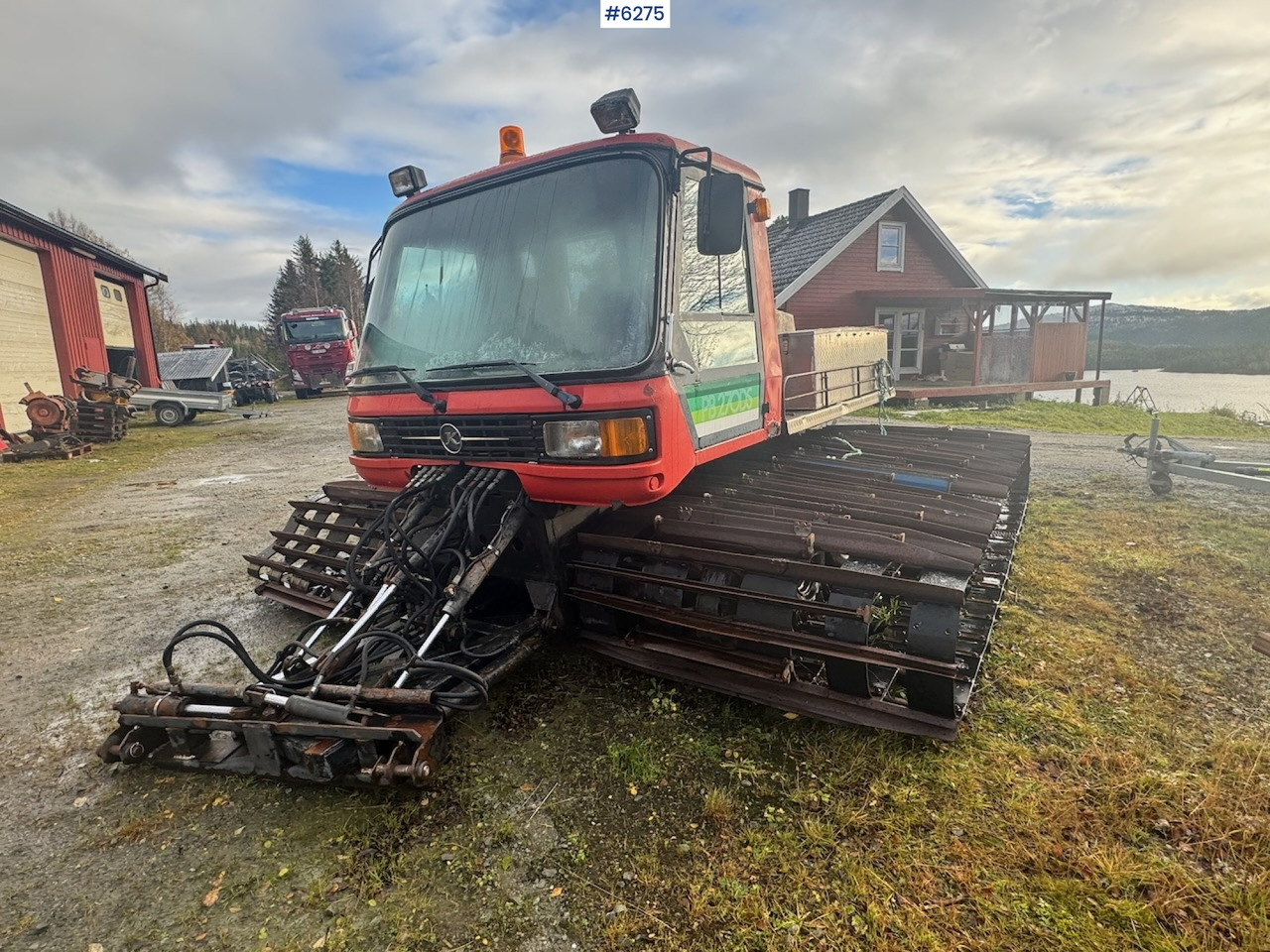1985 Kässbohrer PB 270DS treadle machine w/ cutters and smoothing board - Komunální/ Speciální technika: obrázek 4 1985 Kässbohrer PB 270DS treadle machine w/ cutters and smoothing board - Komunální/ Speciální technika: obrázek 4