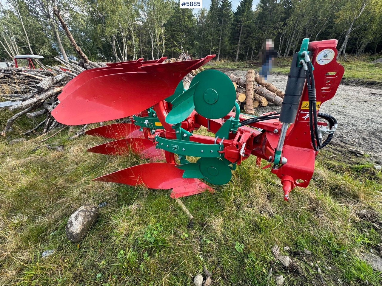 Kverneland 150S reversible plough, 3-furrow, year 2022. Never used – like new! - Stroj na obdělávání půdy: obrázek 3 Kverneland 150S reversible plough, 3-furrow, year 2022. Never used – like new! - Stroj na obdělávání půdy: obrázek 3