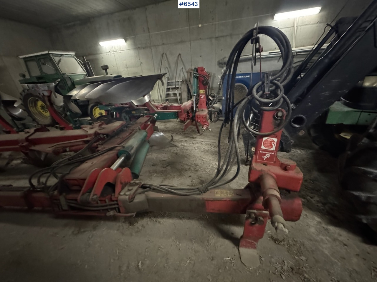 Kverneland PB100 6-Flour Vario Semi-Reversible Plough - Stroj na obdělávání půdy: obrázek 3 Kverneland PB100 6-Flour Vario Semi-Reversible Plough - Stroj na obdělávání půdy: obrázek 3