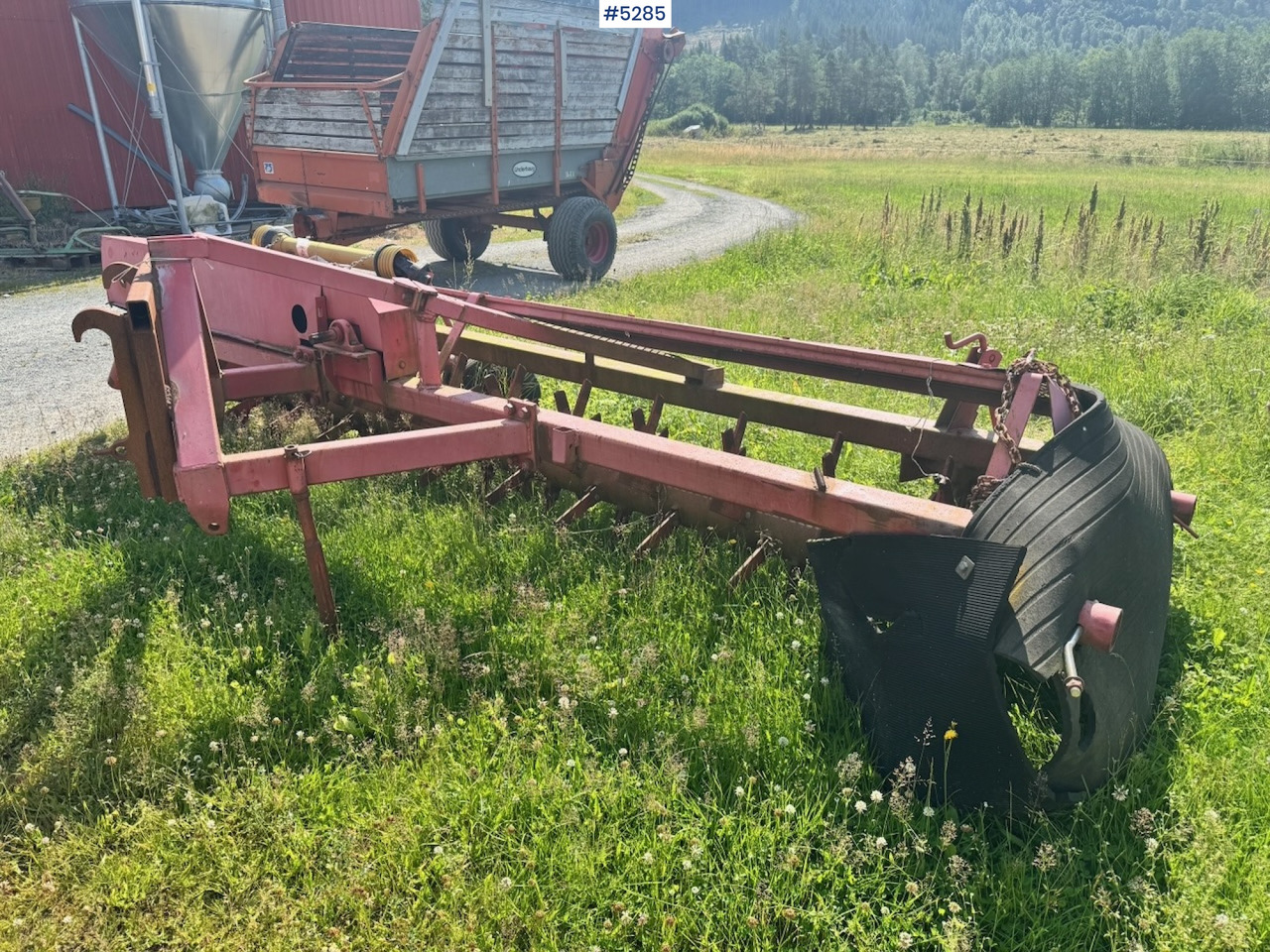 Kverneland Stone Rake - Stroj na obdělávání půdy: obrázek 4 Kverneland Stone Rake - Stroj na obdělávání půdy: obrázek 4