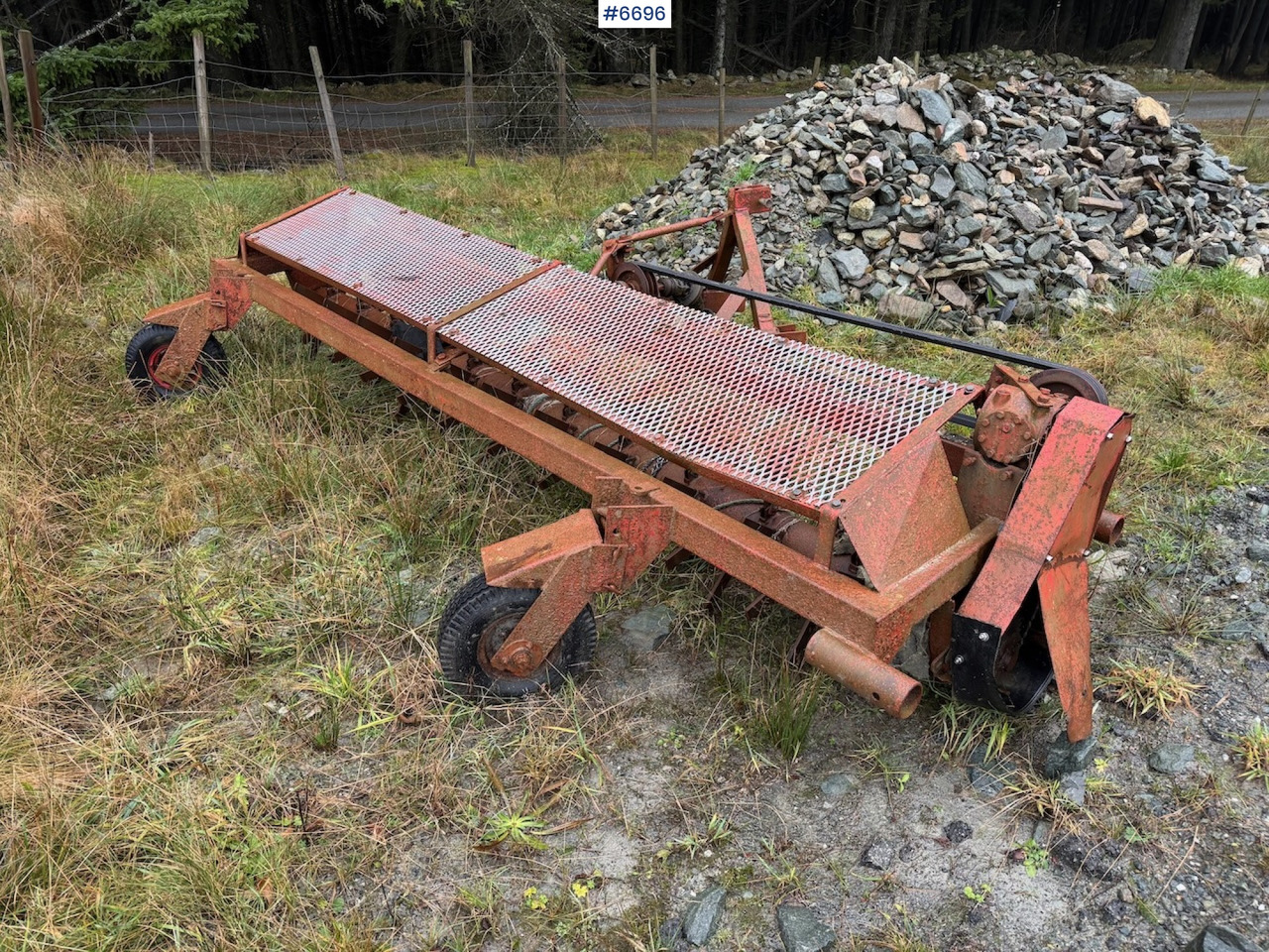 Kverneland stone rake 4 m. - Stroj na obdělávání půdy: obrázek 3 Kverneland stone rake 4 m. - Stroj na obdělávání půdy: obrázek 3