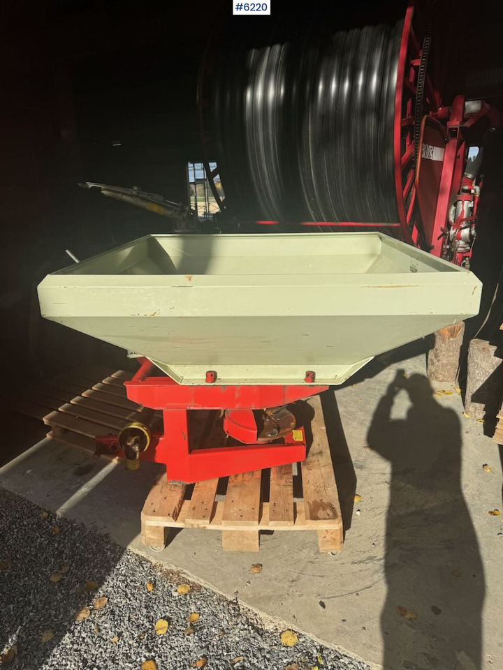 Rauch Komet ZS800 - Rozmetadlo hnoje: obrázek 4 Rauch Komet ZS800 - Rozmetadlo hnoje: obrázek 4