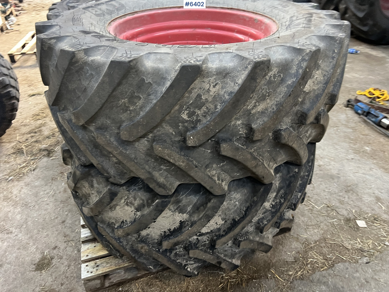 Tractor tires and rims - Kompletní kolo pro Zemědělská technika: obrázek 1 Tractor tires and rims - Kompletní kolo pro Zemědělská technika: obrázek 1