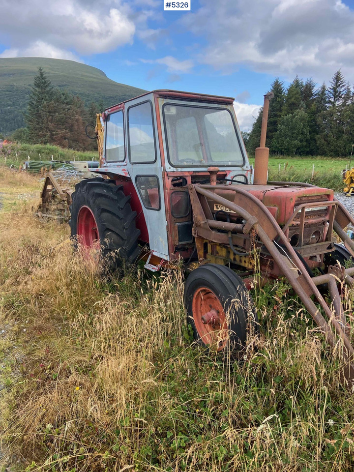 Volvo 430 mit heckmontiertem Baggeraufbau, Rep.-Objekt - Traktor: obrázek 1 Volvo 430 mit heckmontiertem Baggeraufbau, Rep.-Objekt - Traktor: obrázek 1