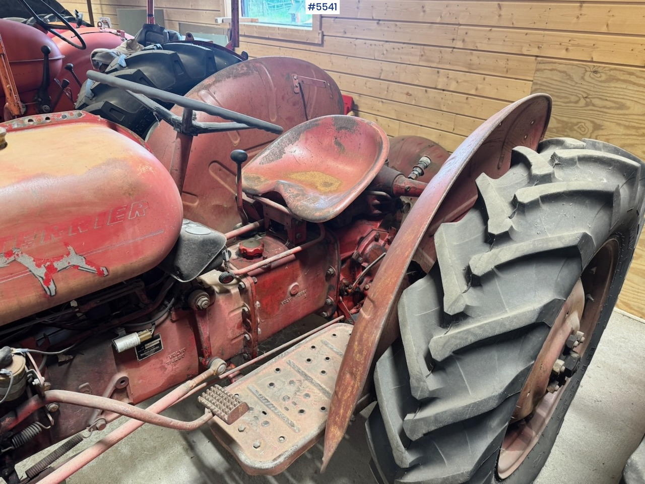 Volvo BM 425 4x2 Tractor. - Traktor: obrázek 2 Volvo BM 425 4x2 Tractor. - Traktor: obrázek 2