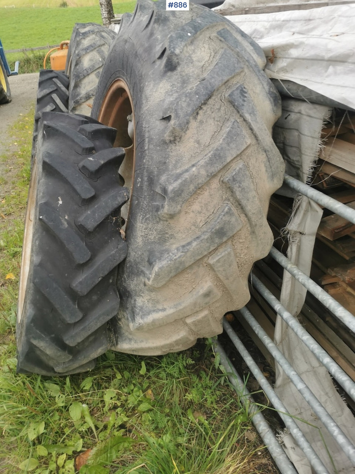 Wheel set on Deutz-Fahr 3.60 - Kompletní kolo pro Zemědělská technika: obrázek 2 Wheel set on Deutz-Fahr 3.60 - Kompletní kolo pro Zemědělská technika: obrázek 2