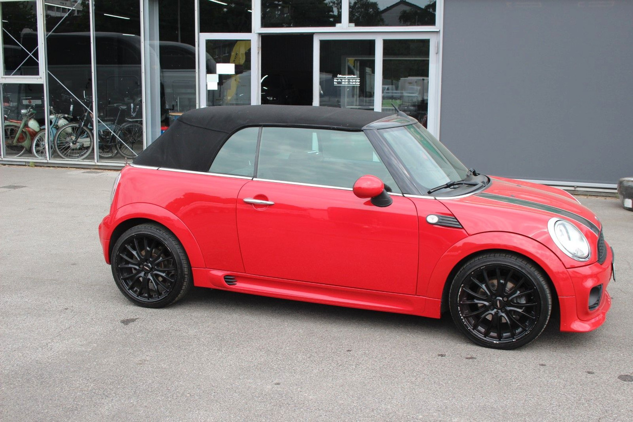 MINI COOPER Cabrio "Works Optik" Pepper 114tKM - Osobní auto: obrázek 3 MINI COOPER Cabrio "Works Optik" Pepper 114tKM - Osobní auto: obrázek 3