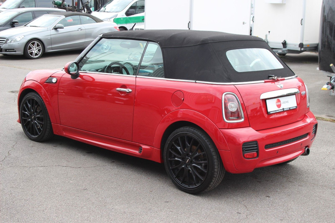 MINI COOPER Cabrio "Works Optik" Pepper 114tKM - Osobní auto: obrázek 5 MINI COOPER Cabrio "Works Optik" Pepper 114tKM - Osobní auto: obrázek 5