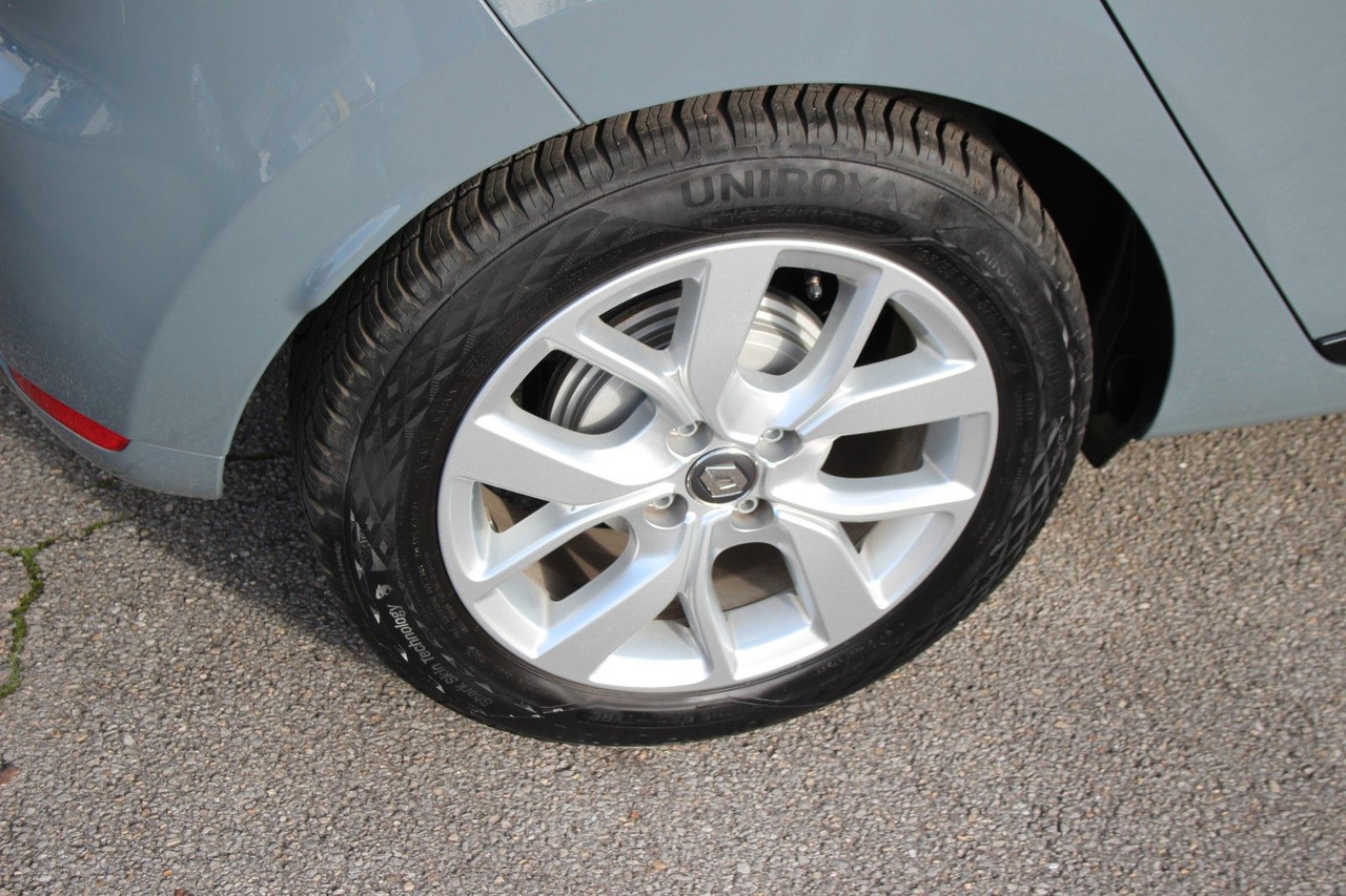 Renault Clio IV Limited 13tKM aus Rentnerbesitz Navi - Sedan: obrázek 4 Renault Clio IV Limited 13tKM aus Rentnerbesitz Navi - Sedan: obrázek 4