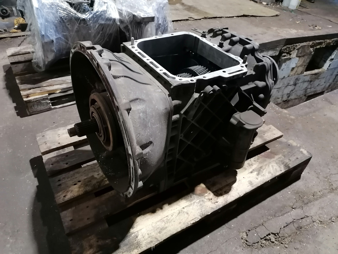 VOLVO remanufactured gearbox AT2612D - Převodovka: obrázek 2 VOLVO remanufactured gearbox AT2612D - Převodovka: obrázek 2