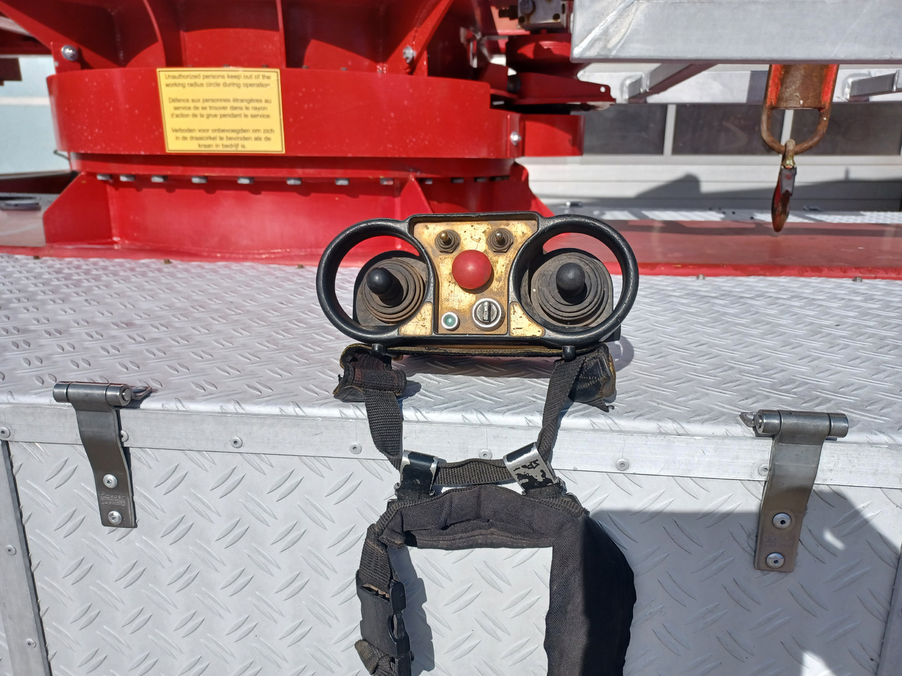 Nissan ECO - T.160 - Autojeřáb: obrázek 2 Nissan ECO - T.160 - Autojeřáb: obrázek 2