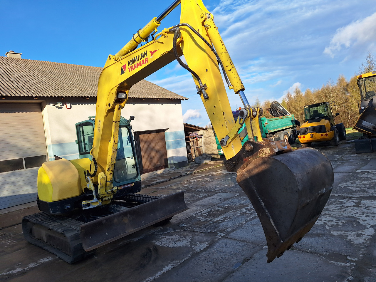 YANMAR ViO 75 - Stavební technika: obrázek 4 YANMAR ViO 75 - Stavební technika: obrázek 4