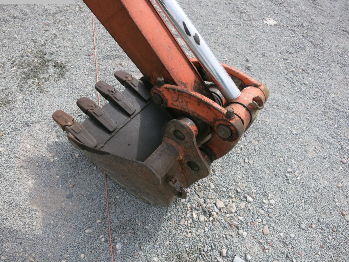 HITACHI EX26 - Mini rýpadlo: obrázek 2 HITACHI EX26 - Mini rýpadlo: obrázek 2