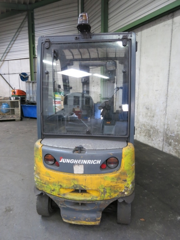 JUNGHEINRICH EFG 425 K - Elektrický vysokozdvižný vozík: obrázek 2 JUNGHEINRICH EFG 425 K - Elektrický vysokozdvižný vozík: obrázek 2