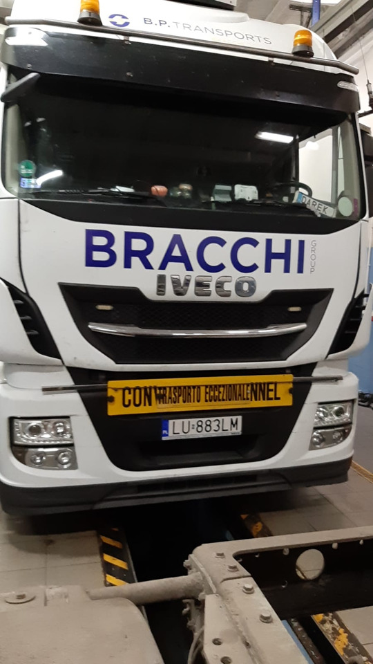 IVECO IVECO STRALIS 510 Hi-Way AS 440STX/P Euro VI z salonu Italia - Tahač: obrázek 4 IVECO IVECO STRALIS 510 Hi-Way AS 440STX/P Euro VI z salonu Italia - Tahač: obrázek 4
