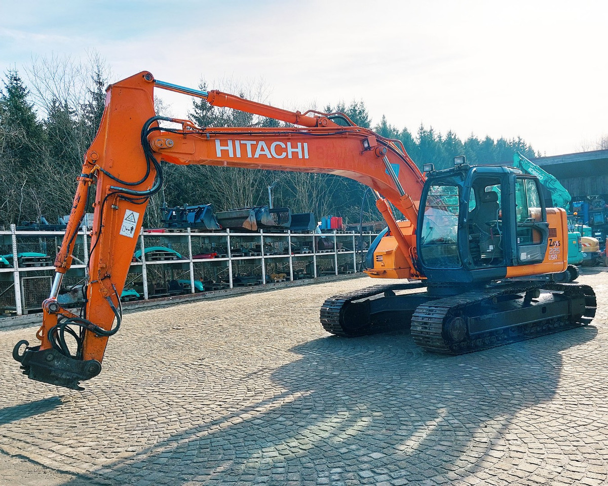 Hitachi ZX225USRLC - Pásové rýpadlo: obrázek 1 Hitachi ZX225USRLC - Pásové rýpadlo: obrázek 1