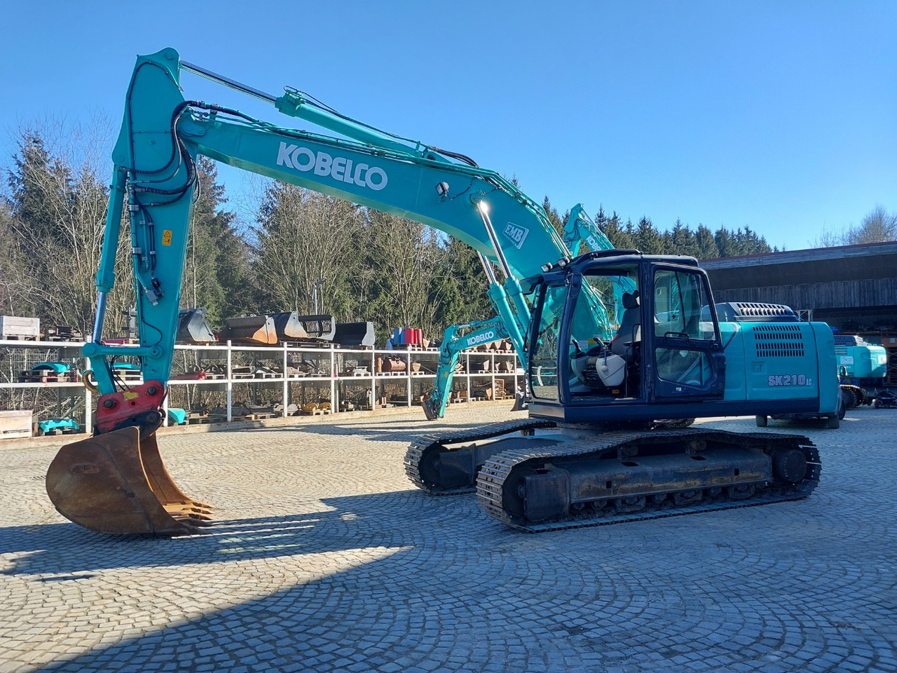 Kobelco SK210LC-10 - Pásové rýpadlo: obrázek 1 Kobelco SK210LC-10 - Pásové rýpadlo: obrázek 1