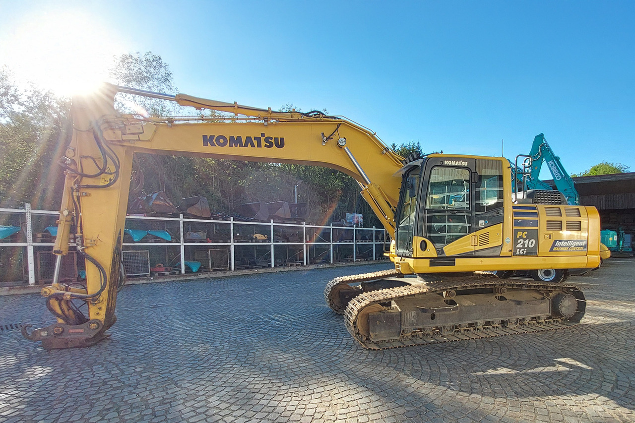 Komatsu PC210LCi-10 - Pásové rýpadlo: obrázek 4 Komatsu PC210LCi-10 - Pásové rýpadlo: obrázek 4