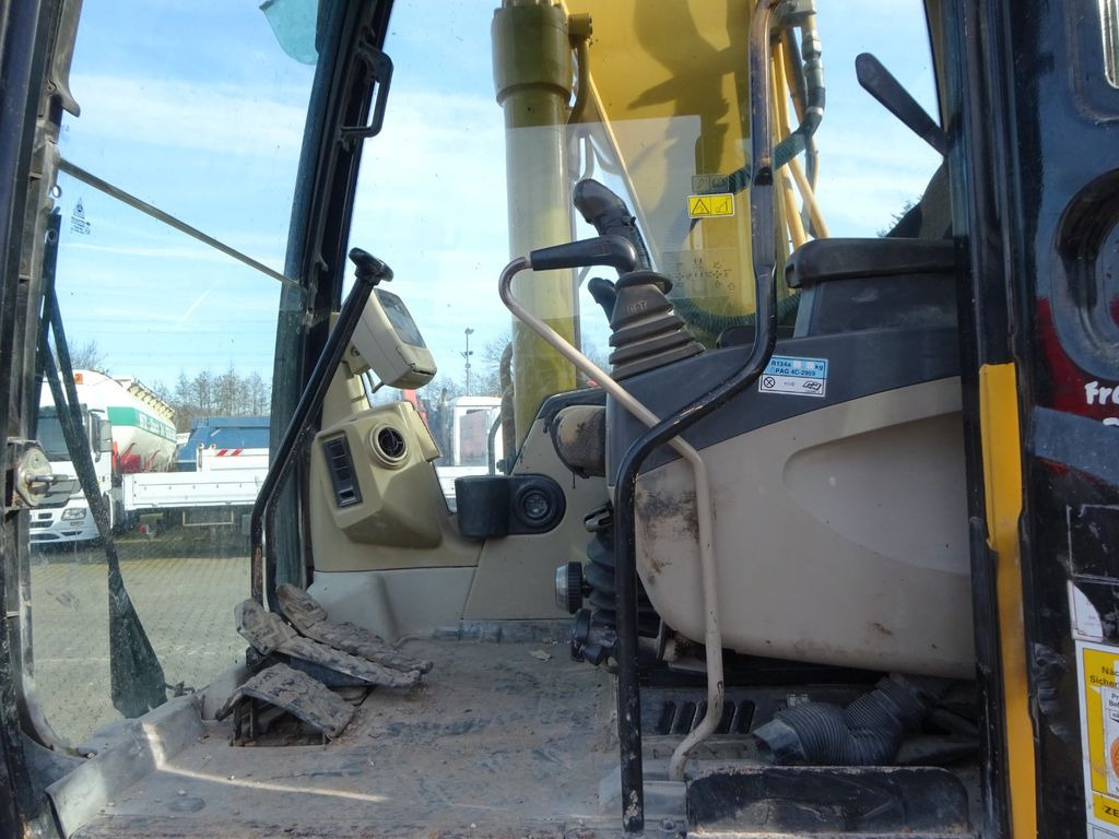 Pásové rýpadlo CAT 318CL: obrázek 15