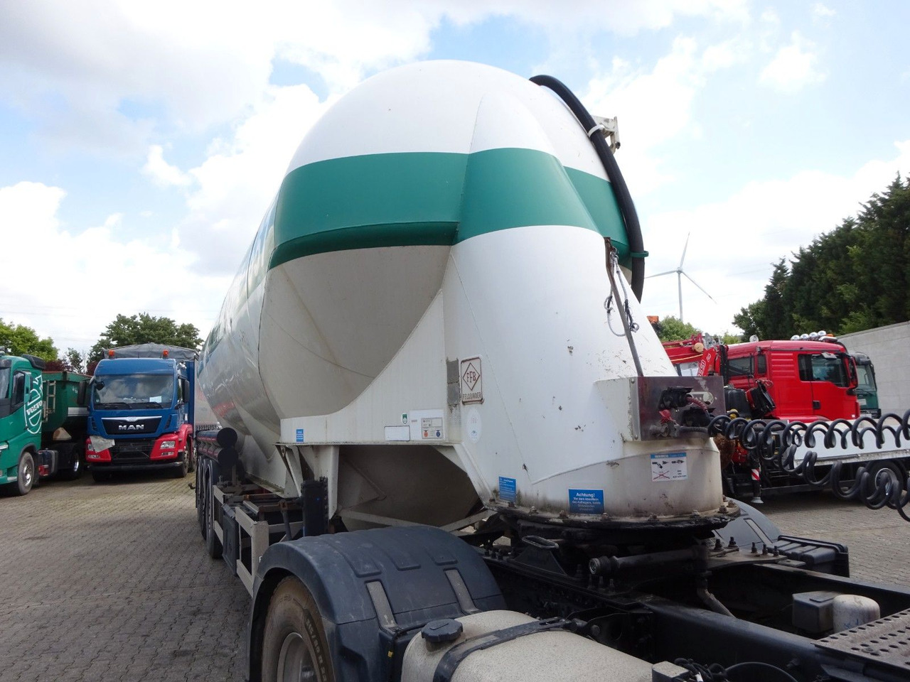 Feldbinder EUT 49.3 Silo für Staub u. Rieselgüter ca. 50m³ - Silo cisterna: obrázek 4 Feldbinder EUT 49.3 Silo für Staub u. Rieselgüter ca. 50m³ - Silo cisterna: obrázek 4