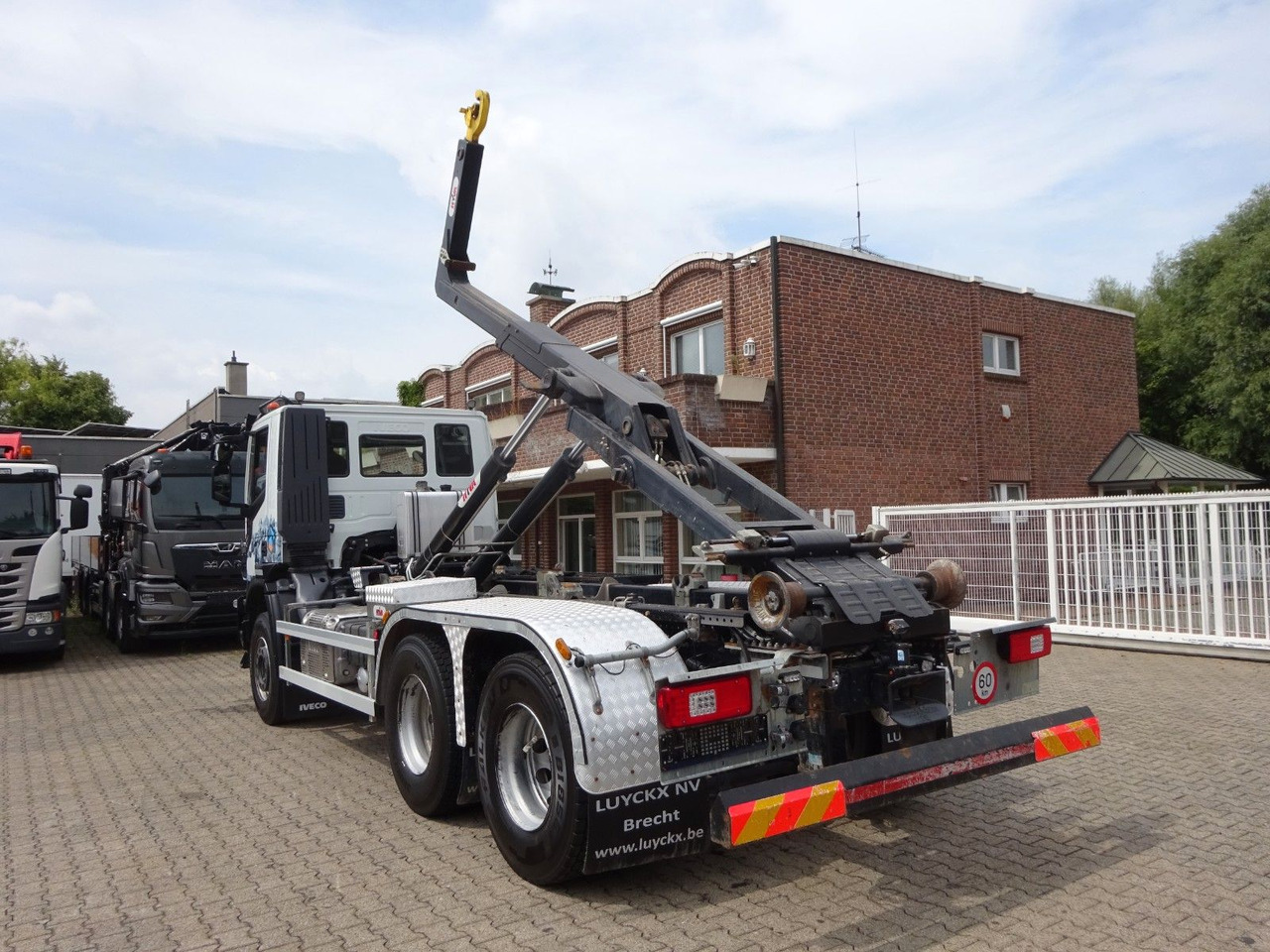 Iveco 480 Stralis X-WAY Abroller 6x4 - Hákový nosič kontejnerů: obrázek 4 Iveco 480 Stralis X-WAY Abroller 6x4 - Hákový nosič kontejnerů: obrázek 4