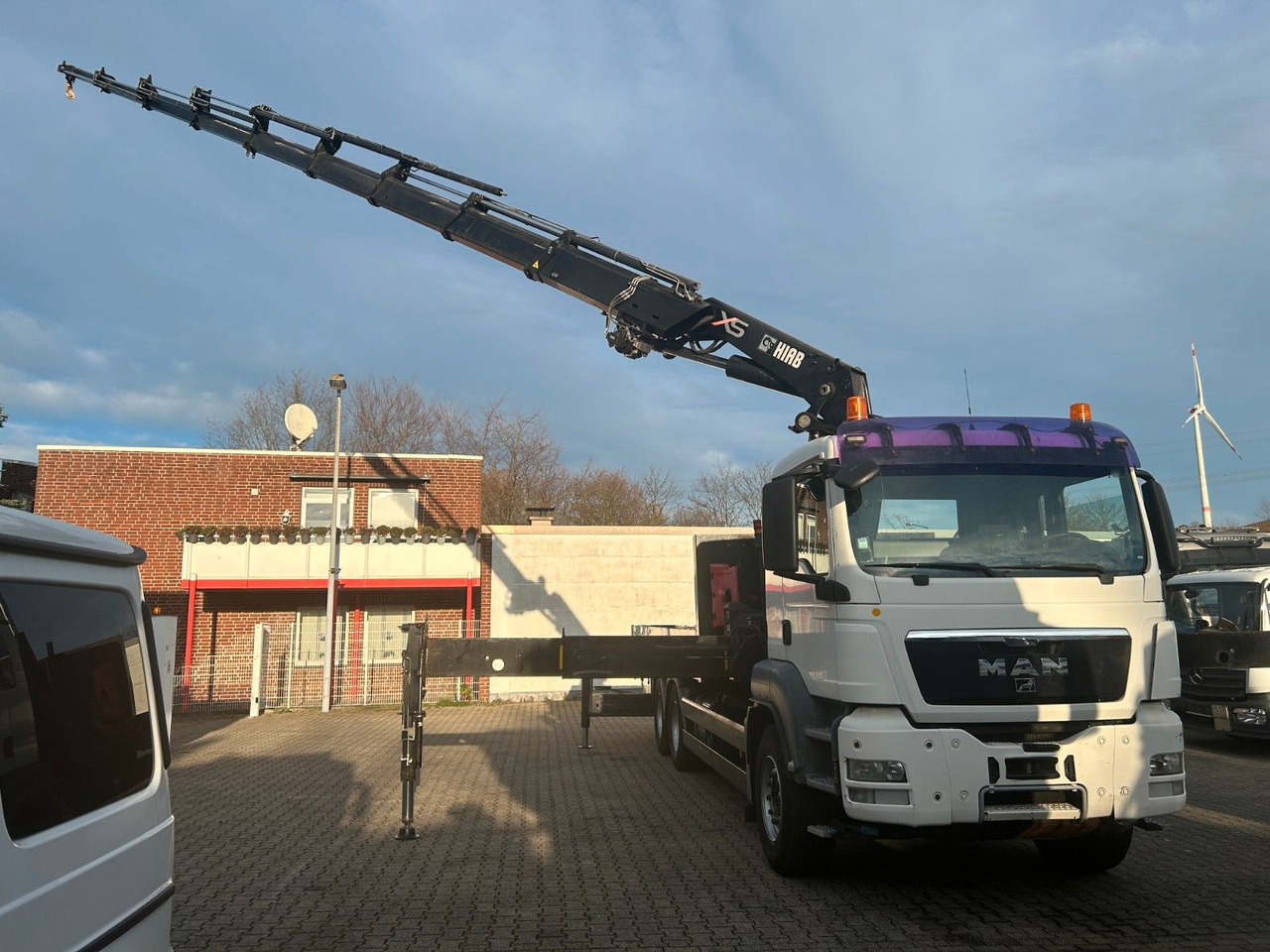 MAN 26.360 TGS Pritsche + HIAB 477 Kran 6x4 - Auto s hydraulickou rukou: obrázek 4 MAN 26.360 TGS Pritsche + HIAB 477 Kran 6x4 - Auto s hydraulickou rukou: obrázek 4